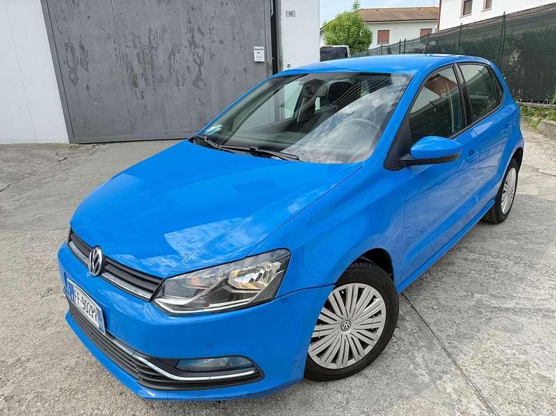 Usata VW Polo Comfortline 75 CV (55 kW) 2016 Blu/azzurro Berlina