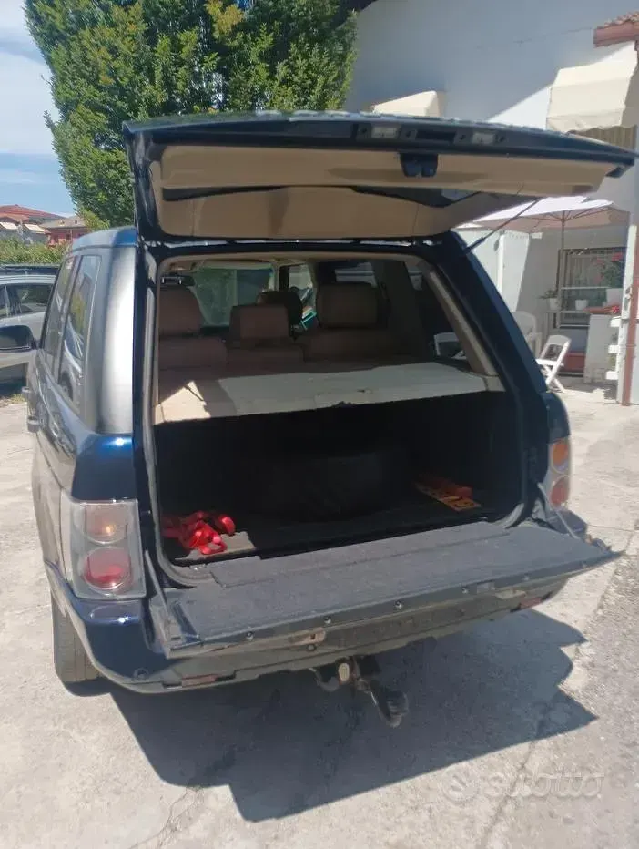 Usata Land Rover Range Rover Vogue 306 CV (225 kW) 2023 Bluazzurro SUV