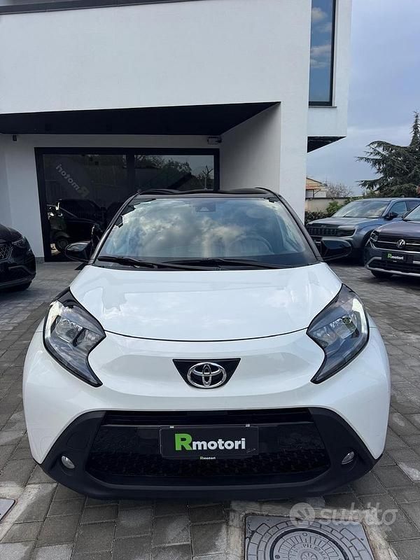 Usata Toyota Aygo X Trend 72 CV (52 kW) 2024 Bianco SUV