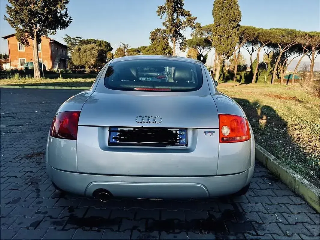Usata Audi TT 180 CV (132 kW) 1999 Grigio Coupé
