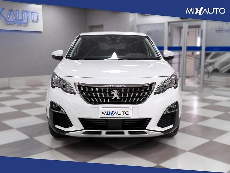 Usata Peugeot 3008 Allure 131 CV (96 kW) 2019 Bianco SUV