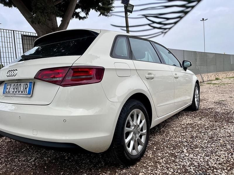 Usata Audi A3 Business 110 CV (80 kW) 2015 Bianco Berlina