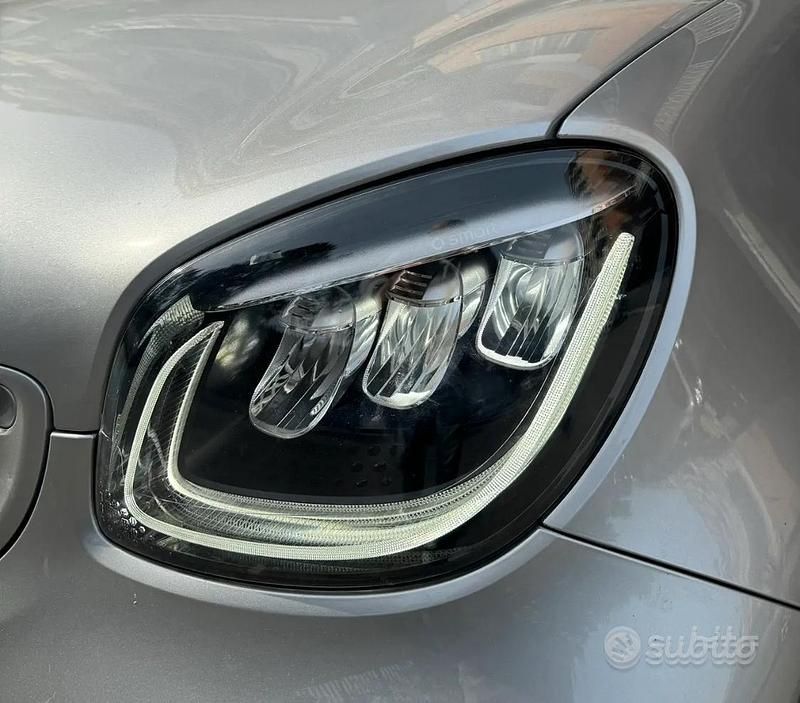Usata Smart ForFour Brabus 109 CV (80 kW) 2017 Grigio Utilitaria