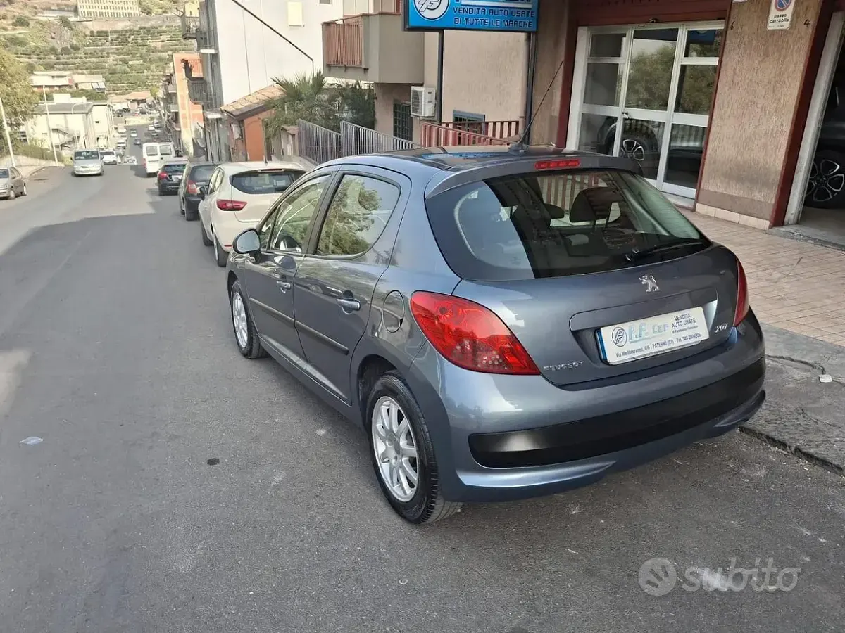 Usata Peugeot 207 68 CV (50 kW) 2007 Grigio Berlina