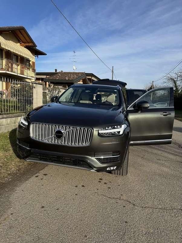 Usado Volvo XC90 Plus 200 HP (147 kW) 2019 SUV