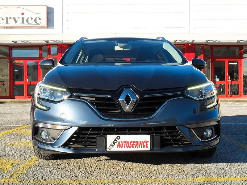 Usata Renault Mégane GrandTour Business 95 CV (69 kW) 2020 Grigio Station wagon