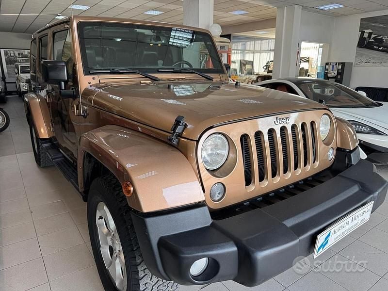 Usata Jeep Wrangler Unlimited Sahara 284 CV (208 kW) 2015 Marrone SUV