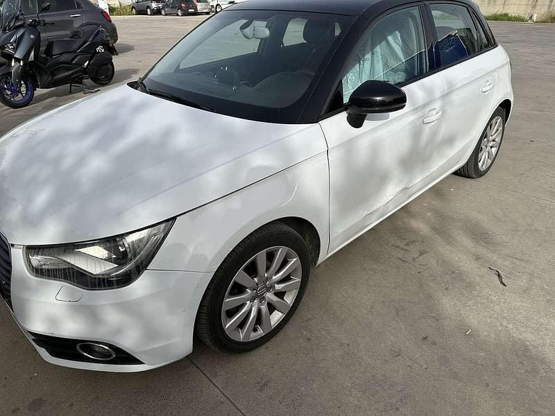 Usata Audi A1 Sportback Ambition 90 CV (66 kW) 2012 Utilitaria