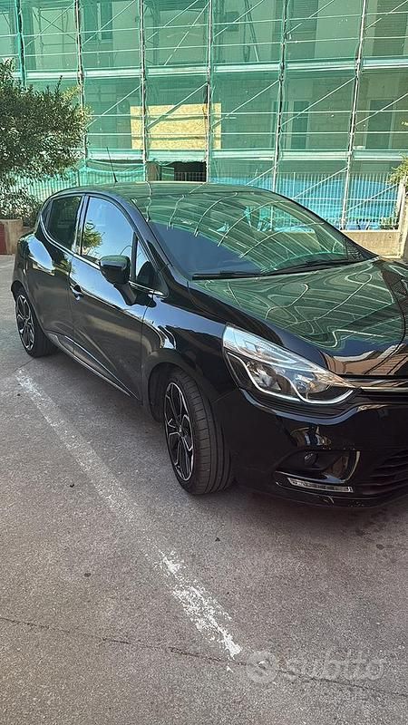 Usata Renault Clio IV 90 CV (66 kW) 2019 Nero Utilitaria
