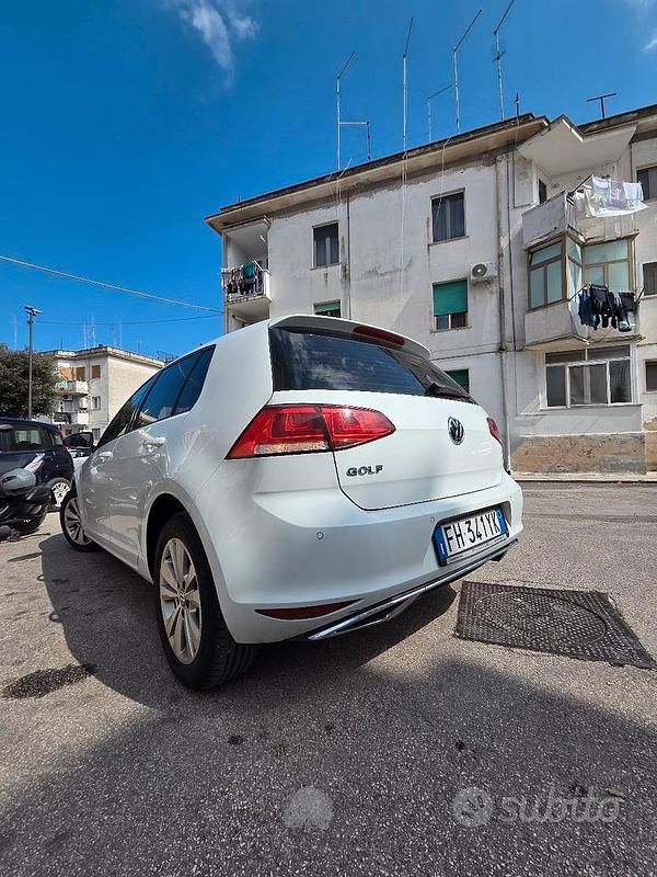 Usata VW Golf VII 110 CV (80 kW) 2015 Berlina