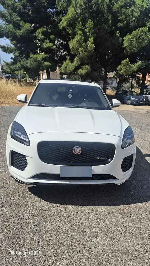 Usata Jaguar E-Pace R-Dynamic 150 CV (110 kW) 2019 Bianco SUV