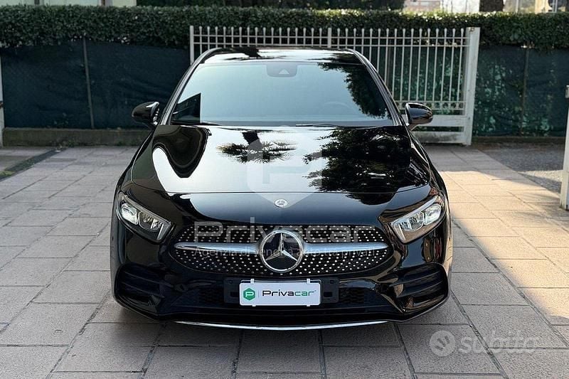 Usata Mercedes A200 Premium 163 CV (119 kW) 2019 Nero Utilitaria