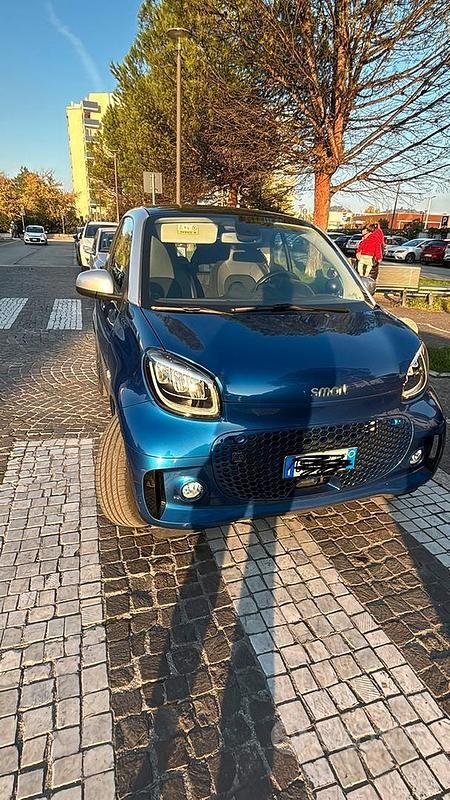 Usata Smart ForTwo Electric Drive 60 kW (82 CV) 2021 Blu Coupé