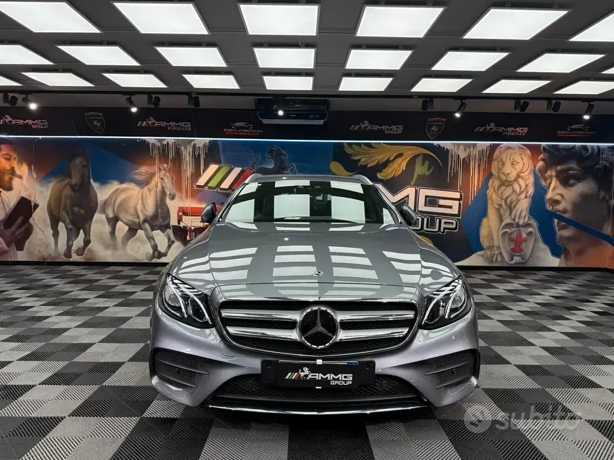 Usata Mercedes E220 Premium 194 CV (142 kW) 2017 Grigio Station wagon