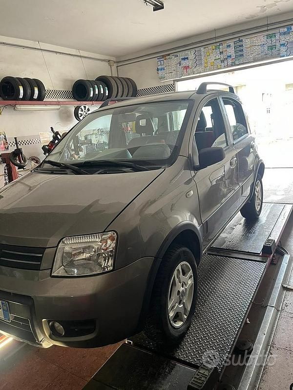 Usata Fiat Panda 4x4 2006 Marrone Utilitaria