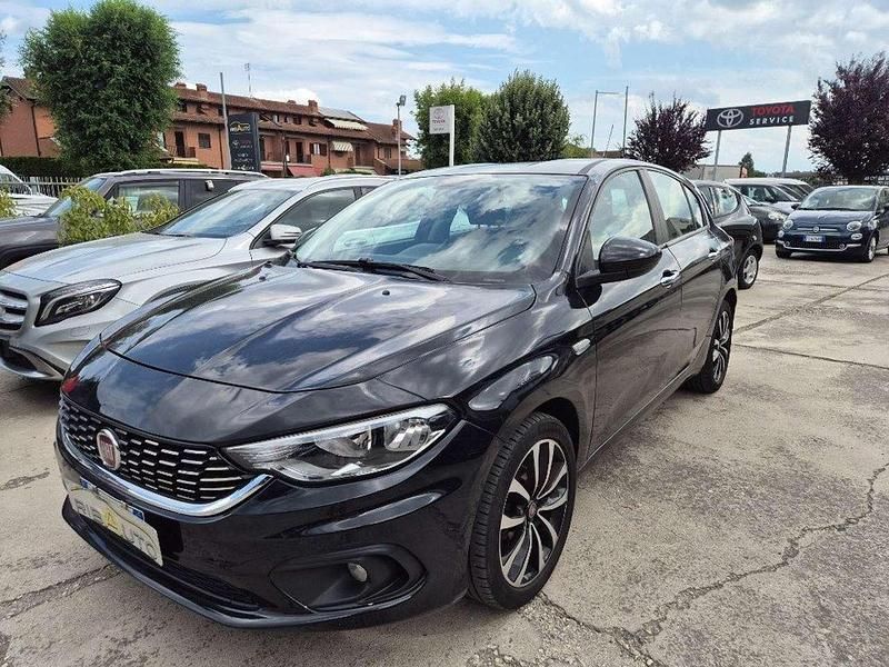 Nero Usata 2017 Fiat Tipo Lounge Tre volumi | 8500 € (Buon prezzo) - Immagine 1/4