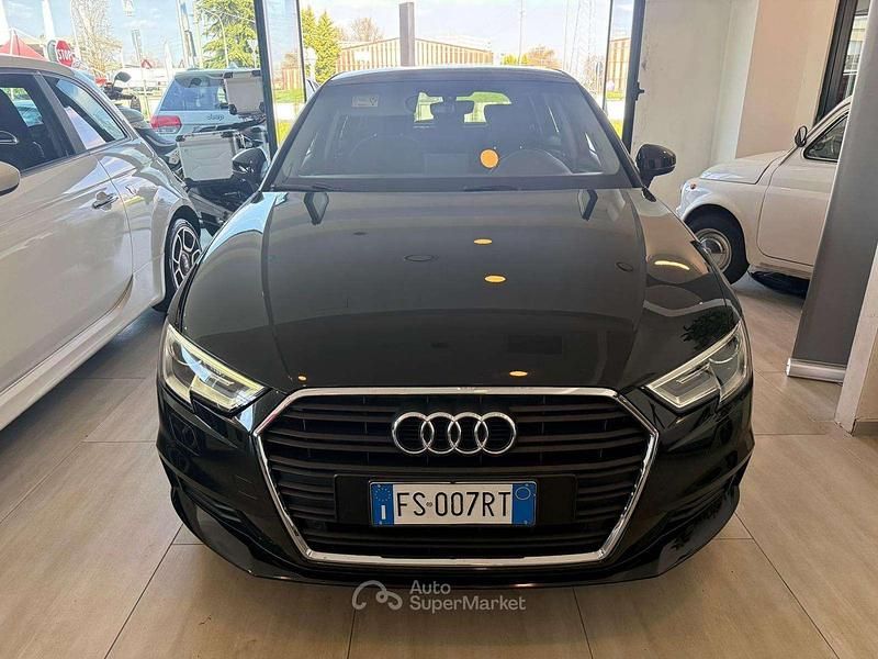 Usata Audi A3 Business 116 CV (85 kW) 2018 Nero Berlina