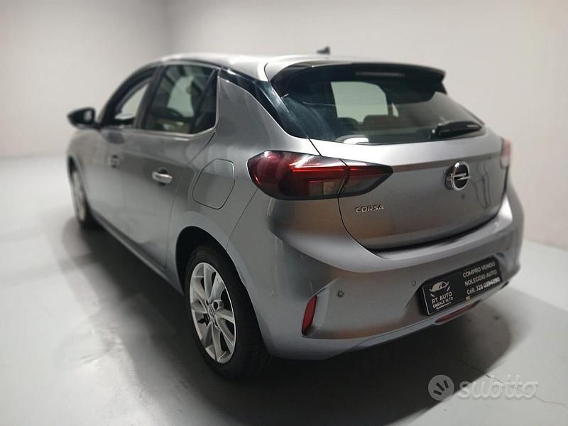 Usata Opel Corsa Edition 100 CV (73 kW) 2021 Grigio Utilitaria