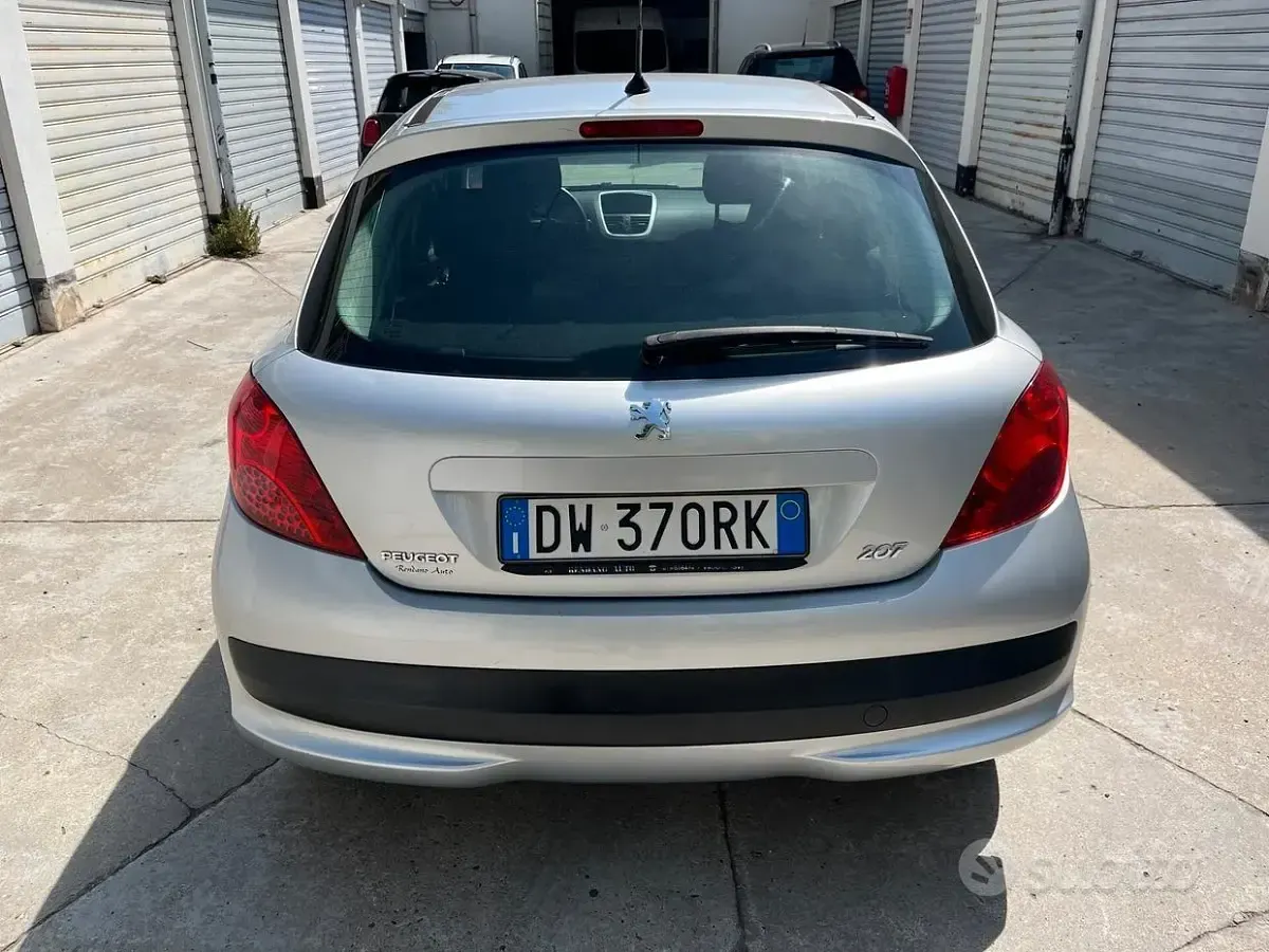 Usata Peugeot 207 95 CV (69 kW) 2009 Grigio Berlina