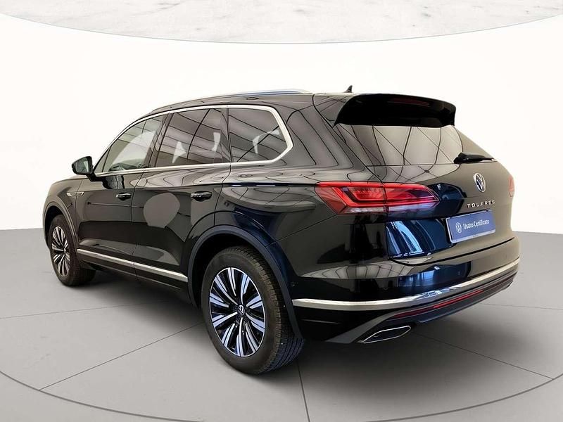 Usata VW Touareg Elegance 231 CV (169 kW) 2021 2t deep black perlato SUV