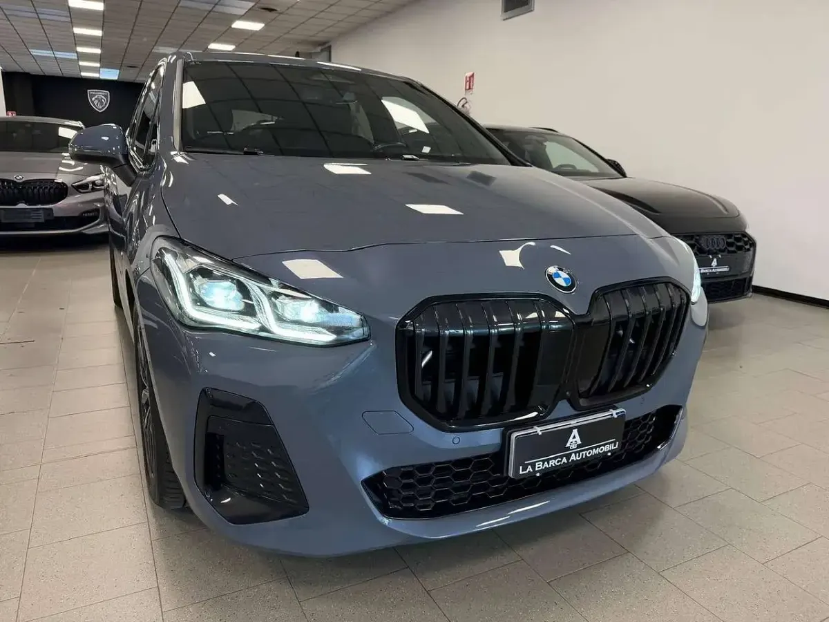 Usata BMW 218 Active Tourer M Sport 150 CV (110 kW) 2024 Grigio Monovolume