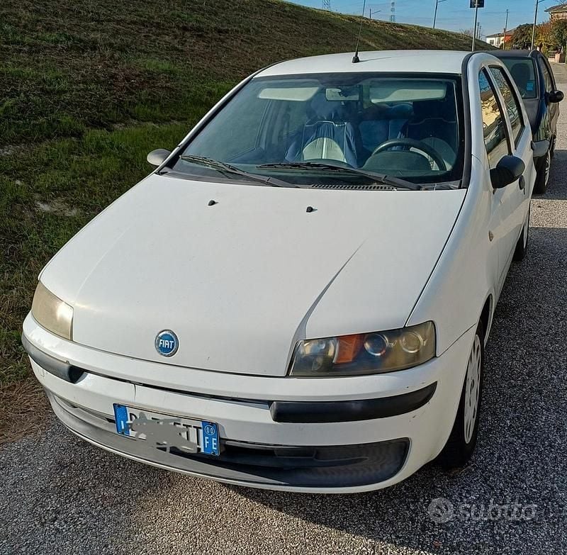 Usata Fiat Punto 80 CV (58 kW) 2000 Berlina