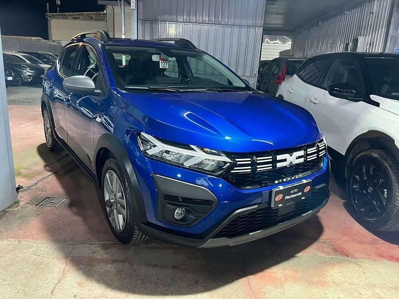Usata Dacia Sandero Expression 101 CV (74 kW) 2023 Blu/azzurro Berlina
