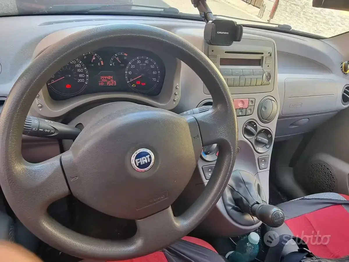 Usata Fiat Panda 4x4 Climbing 60 CV (44 kW) 2005 Rosso Utilitaria
