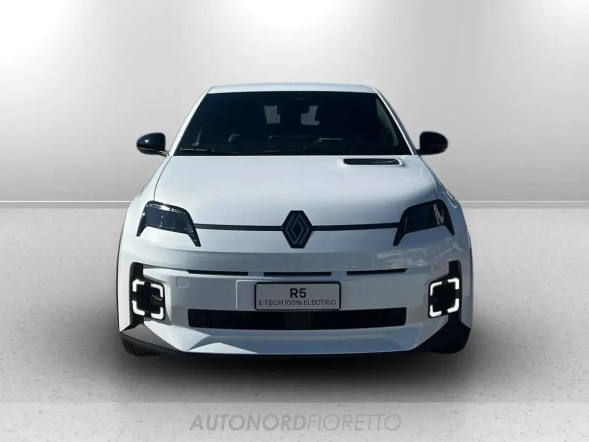 Nuova Renault R5 Evolution 88 kW (120 CV) 2025 Biancohar00 Utilitaria