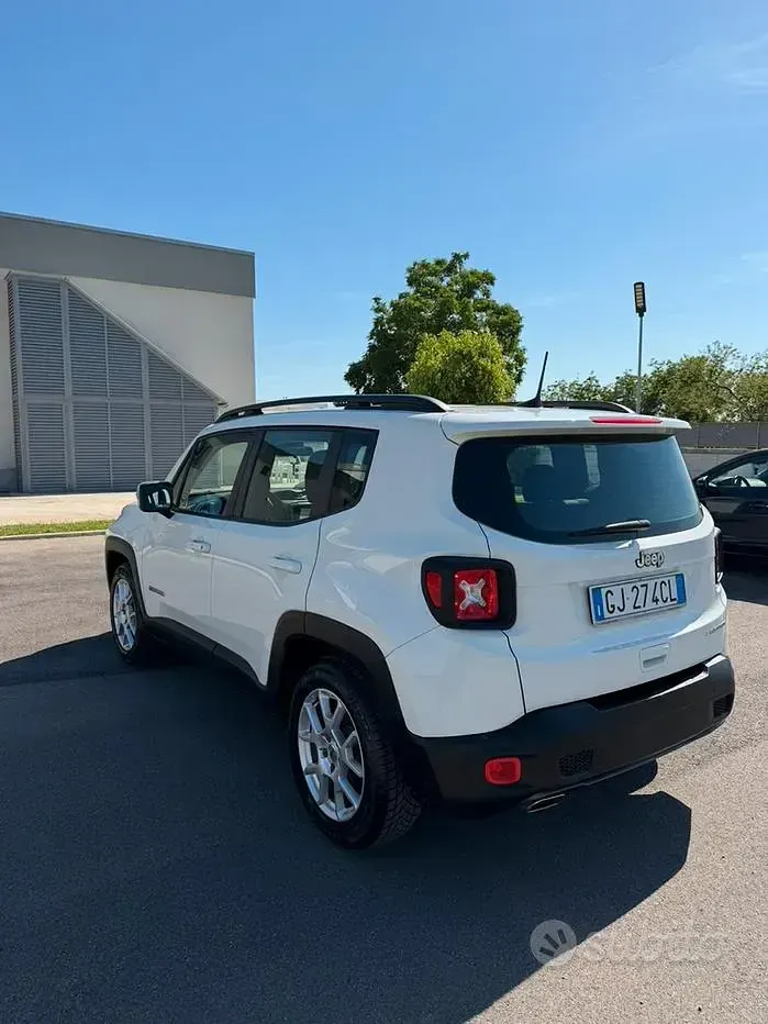 Usata Jeep Renegade Limited 130 CV (95 kW) 2022 Bianco SUV