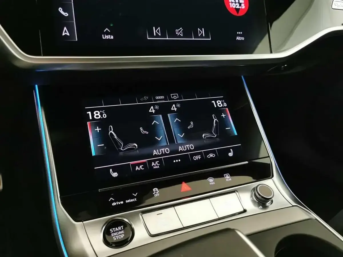 Usata Audi A6 S-Line 2024 Blu Station wagon