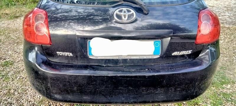 Second-hand Toyota Auris Sol 90 CP (66 kW) 2009 Negru Berlinǎ
