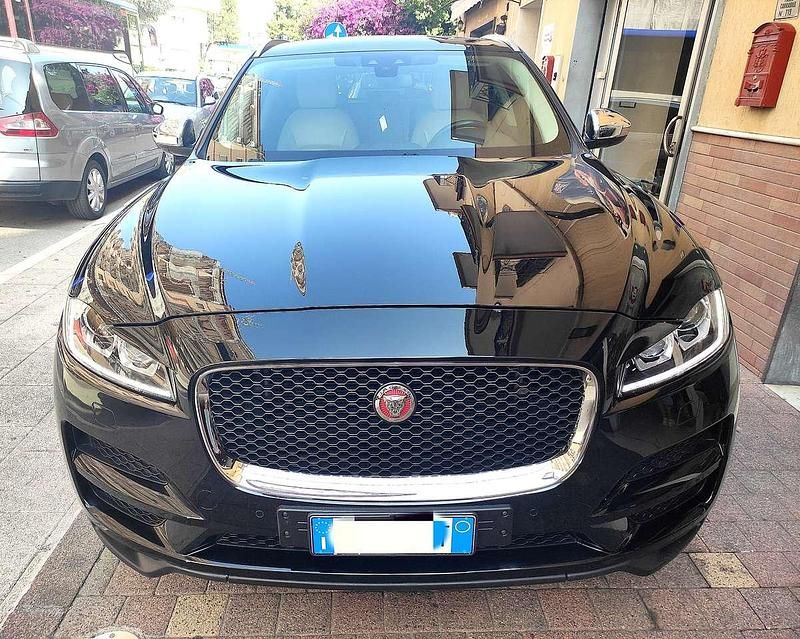 Usata Jaguar F-Pace Prestige 179 CV (131 kW) 2017 Nero SUV