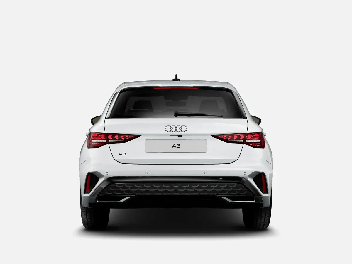 Nuova Audi A3 Sportback e-tron S-Line 204 CV (150 kW) 2026 Bianco ghiaccio metallizzato Utilitaria