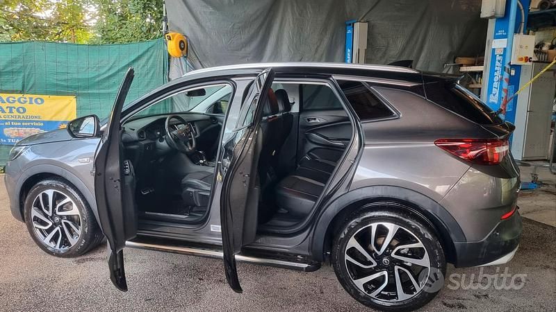 Usata Opel Grandland X Ultimate 120 CV (88 kW) 2018 Grigio SUV