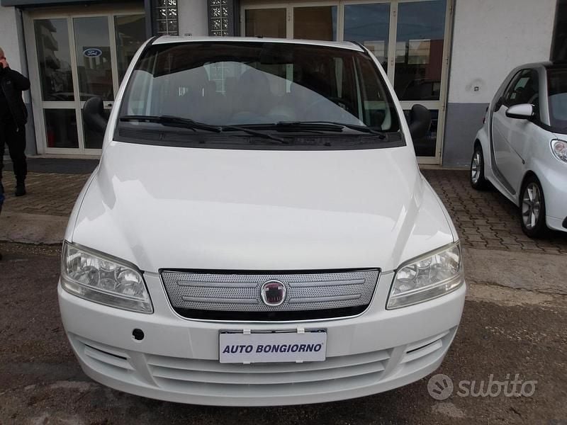 Usata Fiat Multipla Emotion 120 CV (88 kW) 2009 Blu Monovolume