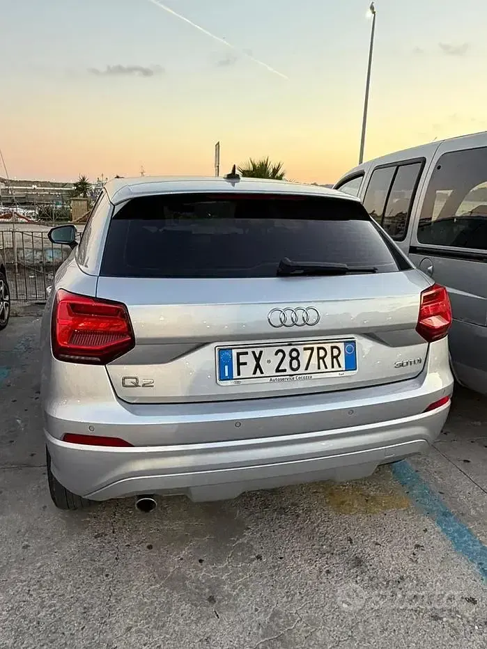 Usata Audi Q2 116 CV (85 kW) 2019 Grigio SUV