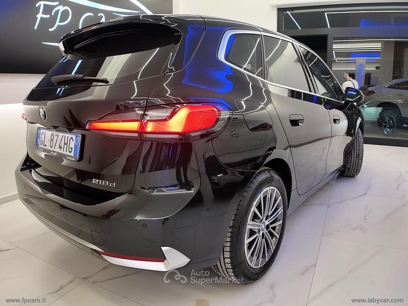 Usata BMW 218 Active Tourer Luxury Line 150 CV (110 kW) 2023 Nero Monovolume