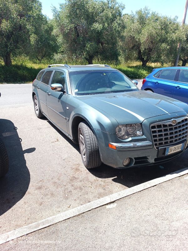 Usata 2007 Chrysler 300C Station wagon | 4000 € (Ottimo prezzo) - Immagine 1/4