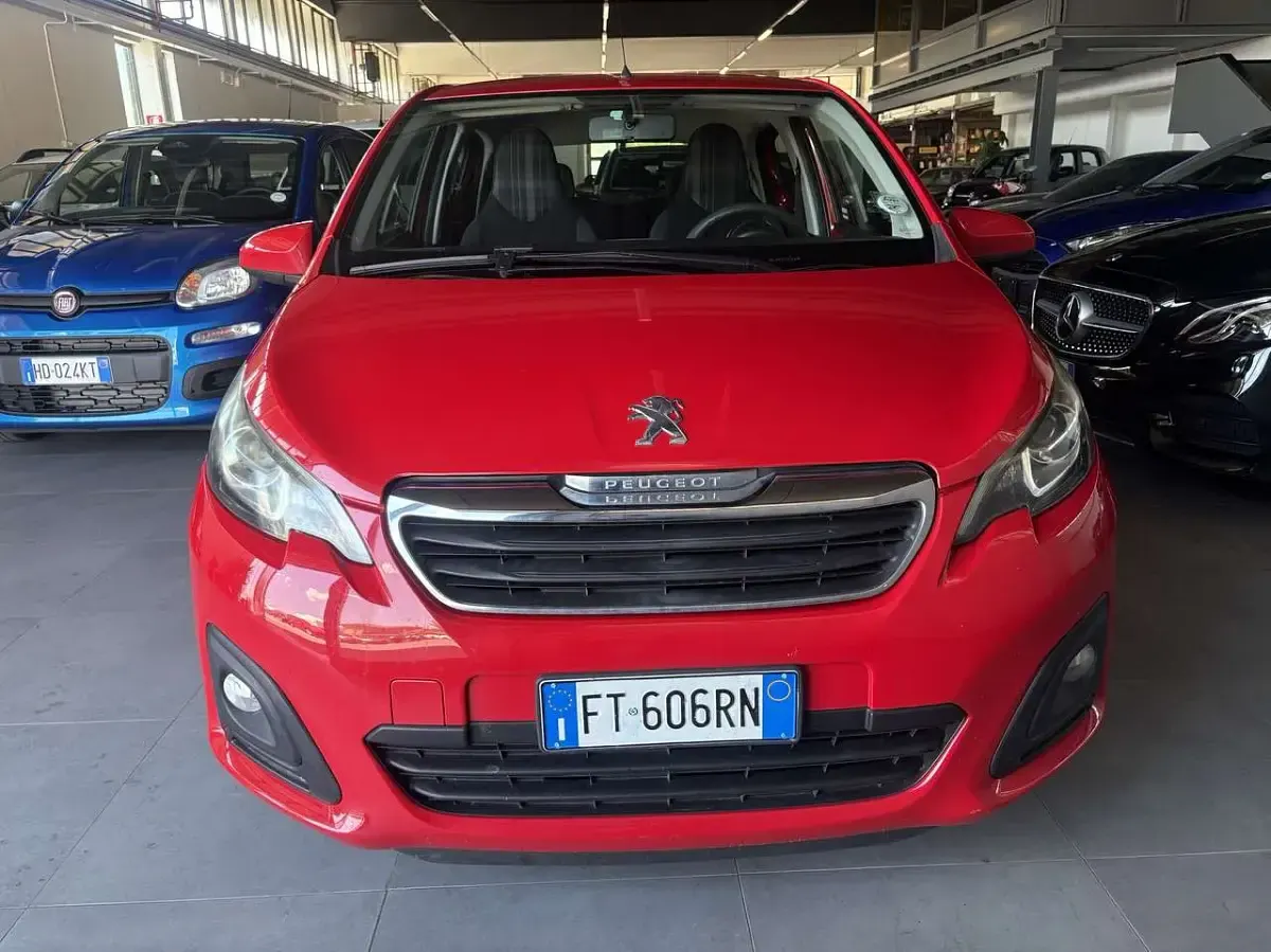 Usata Peugeot 108 Allure 72 CV (52 kW) 2018 Rosso Utilitaria