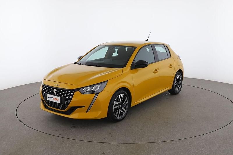 Usata Peugeot 208 Active 75 CV (55 kW) 2023 Oro Utilitaria
