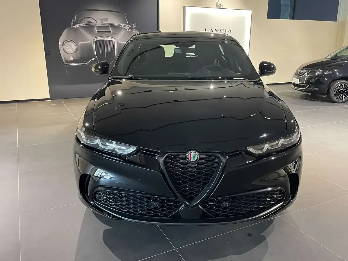 Ny Alfa Romeo Tonale Sprint 160 HK (117 kW) 2026 Sort SUV