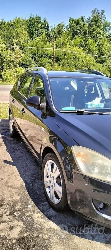 Usata Kia Ceed 90 CV (66 kW) 2009 Nero Utilitaria
