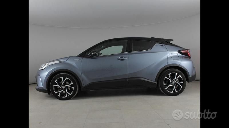 Usado Toyota C-HR Trend 122 CV (89 kW) 2022 Azul SUV
