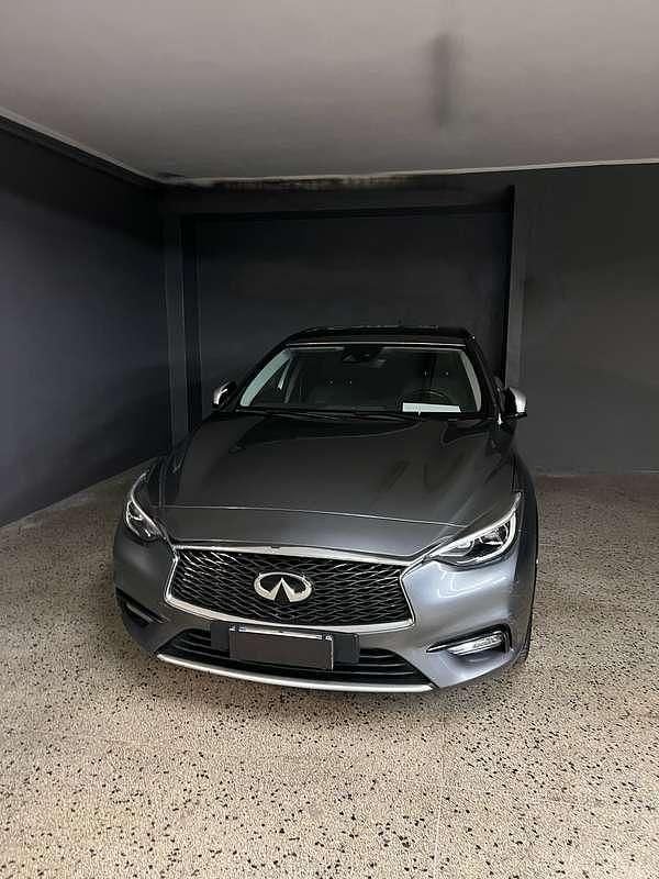 Usata Infiniti Q30 Business Executive 109 CV (80 kW) 2016 Berlina