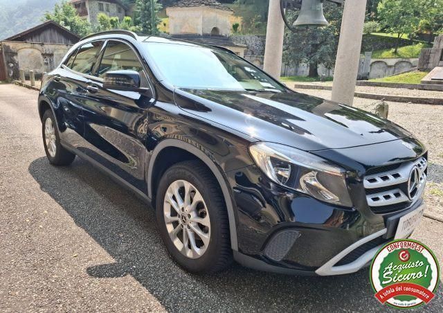 Nero Usata 2017 Mercedes GLA200 Business SUV | 21.500 € (Cara) - Immagine 1/4
