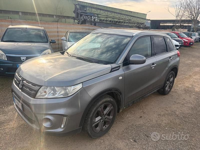 Usata Suzuki Vitara 119 CV (87 kW) 2015 Grigio SUV