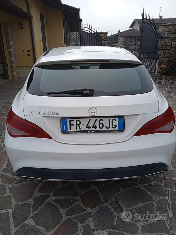 Usata Mercedes CLA200 Shooting Brake 136 CV (100 kW) 2018 Bianco Station wagon