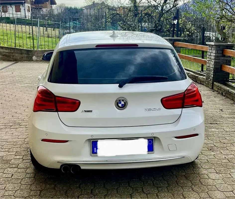 Usata BMW 120 190 CV (139 kW) 2015 Utilitaria