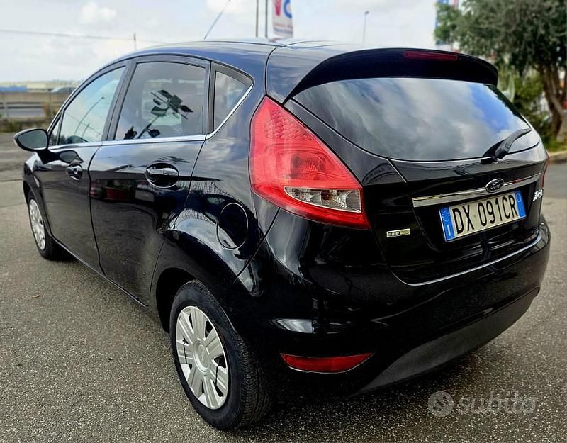 Usata Ford Fiesta Titanium 68 CV (50 kW) 2009 Nero Utilitaria